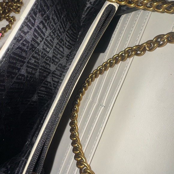 Kurt Geiger Cream Quilted Bag and Platform Sandals - Picture 11 of 14